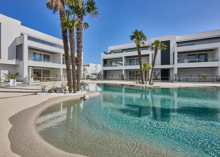 Twin Bays D02 Apartman *